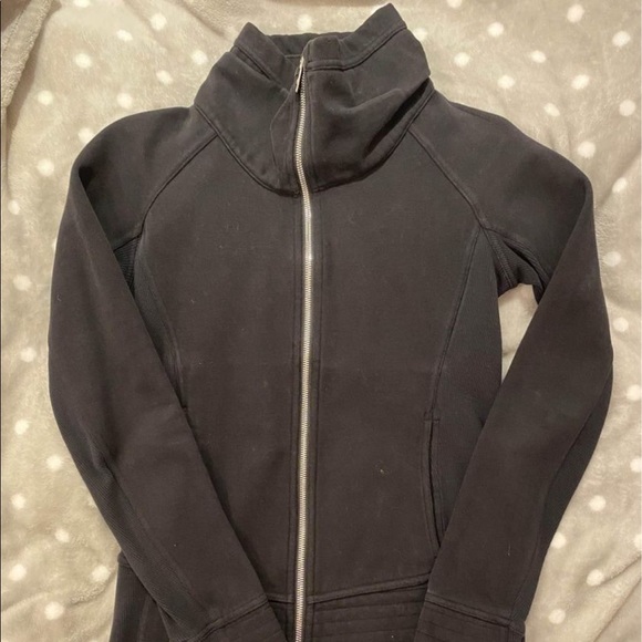 Lululemon scuba zip up - Picture 2 of 2